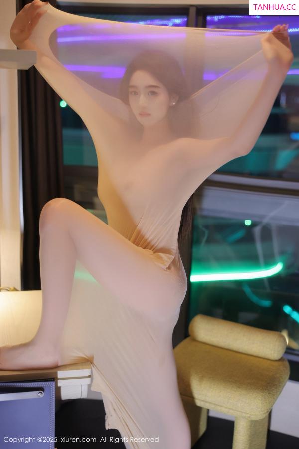   [XiuRen]高清写真图 2025.02.08 No.9860 Candy糖糖 丝袜美腿第61张图片